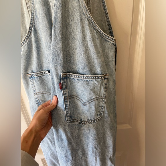 ❤️Sold ❤️ Levi’s | Vintage Style Woman’s Overalls - Picture 4 of 10
